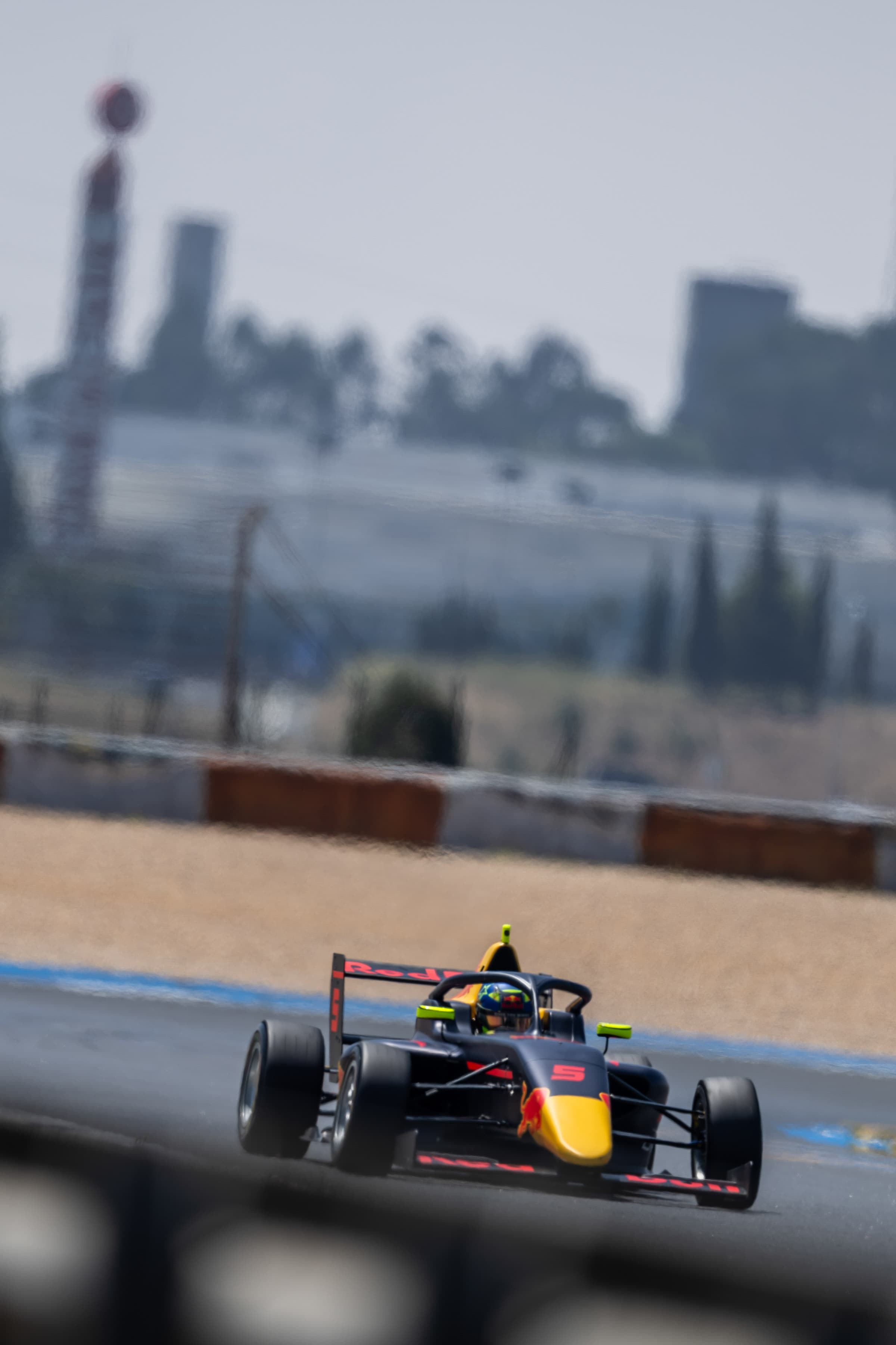 Scott Kin Lindblom testing F4 at Estoril, Portugal, during Red Bull Driver Search 2025. Photo: Joerg Mitter