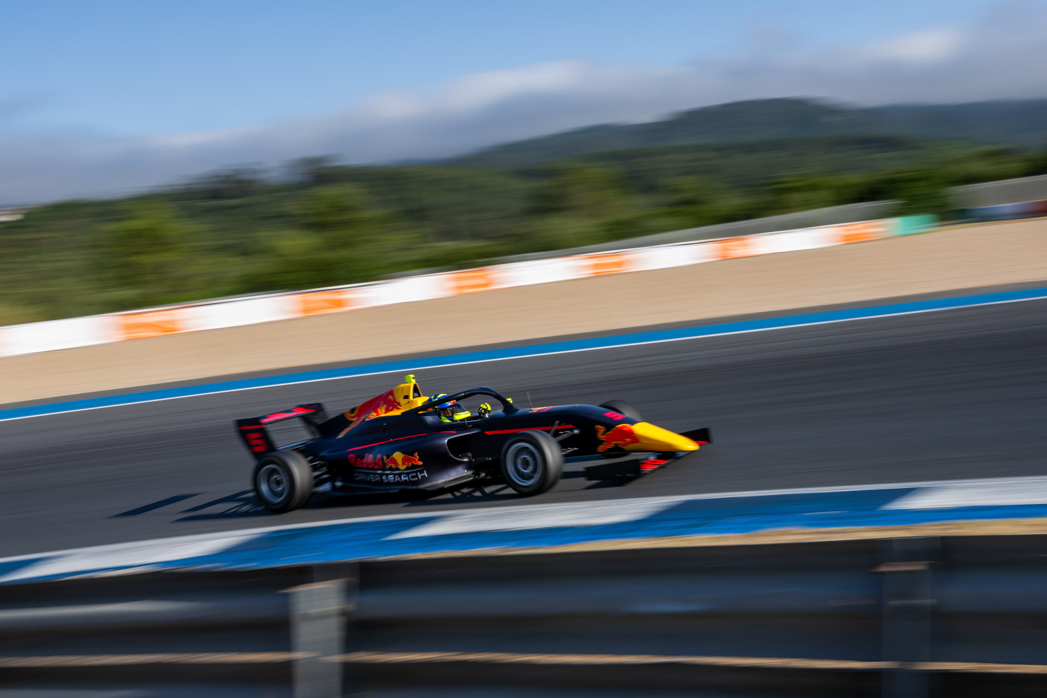 Scott Kin Lindblom testing F4 at Estoril, Portugal, during Red Bull Driver Search 2025. Photo: Joerg Mitter