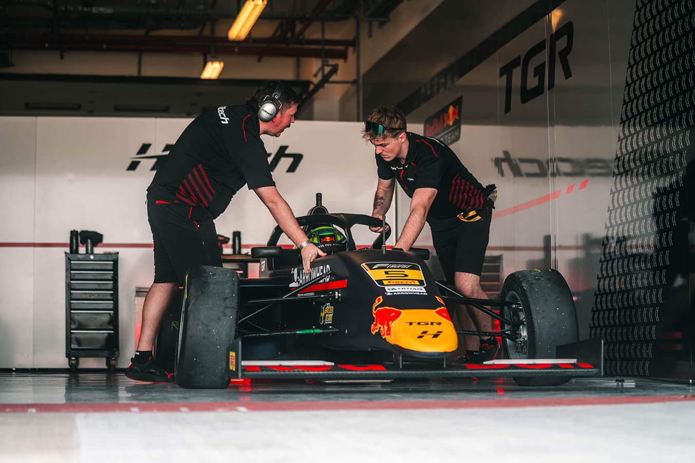 Scott Kin Lindblom, Hitech, Yas Island, Abu Dhabi, UAE F4 Trophy 2025, Rd 2. Photo: Rasmus Paavola