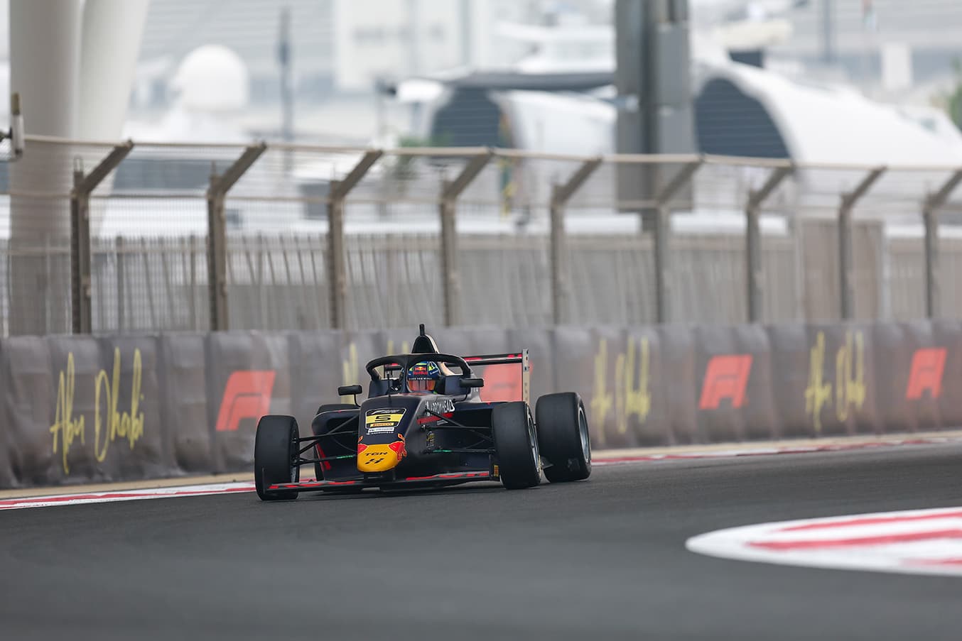 Scott Kin Lindblom, Hitech, Yas Island, Abu Dhabi, UAE F4 Trophy 2025, Rd 2. Photo: UAE F4 Trophy